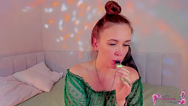 she wolf online show from March 24, 2026, 2:17 pm