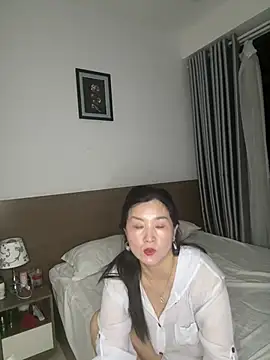 jiejie8888 online show from February 23, 2026, 1:01 pm