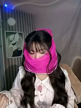 Girl-crazy1 online show from February 13, 2026, 8:53 pm