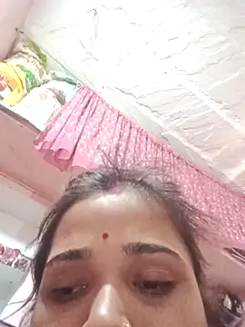 Deepjakolirr online show from May 10, 2026, 3:32 am