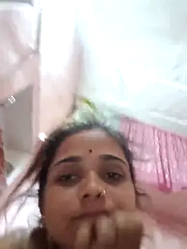 Deepjakolirr online show from May 9, 2026, 3:21 am