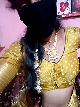 Snapshot of suchi_telugu chatting on February 15, 2026, 7:51 am suchi telugu online show from February 15, 2026, 7:51 am