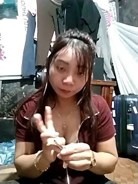 Snapshot of cute-shine chatting on March 8, 2026, 12:38 am cute-shine online show from March 8, 2026, 12:38 am