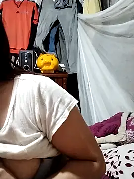 Snapshot of cute-shine chatting on March 29, 2026, 12:56 am cute-shine online show from March 29, 2026, 12:56 am