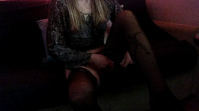 Snapshot of Sexwestworld chatting on March 14, 2026, 4:57 pm Sexwestworld online show from March 14, 2026, 4:57 pm