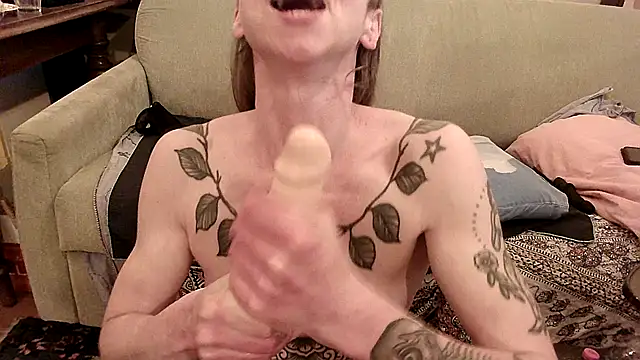 Snapshot of Sexwestworld chatting on April 10, 2026, 9:44 pm Sexwestworld online show from April 10, 2026, 9:44 pm