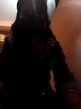 Snapshot of Desi_Couple_P chatting on March 1, 2026, 5:13 pm Desi Couple P online show from March 1, 2026, 5:13 pm