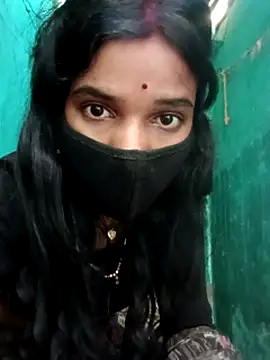 Snapshot of Desi_Couple_P chatting on March 30, 2026, 3:52 am Desi Couple P online show from March 30, 2026, 3:52 am