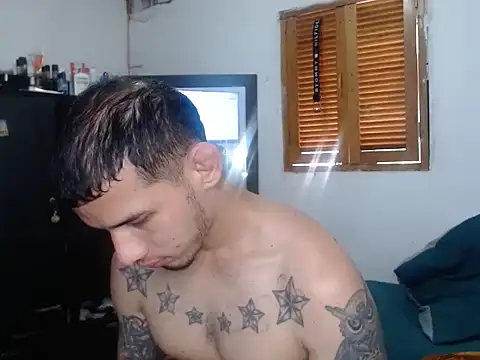 Snapshot of HotSinlge chatting on February 14, 2026, 3:01 pm HotSinlge online show from February 14, 2026, 3:01 pm