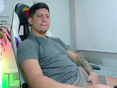  robertobaggioo online show from February 12, 2026, 12:38 pm