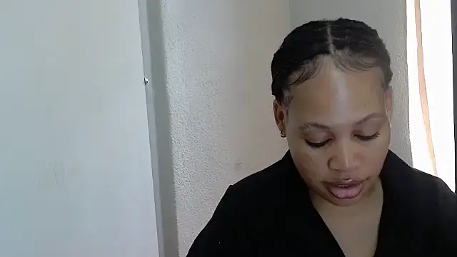 Snapshot of BootyCaramelxx chatting on April 12, 2026, 9:45 am BootyCaramelxx online show from April 12, 2026, 9:45 am