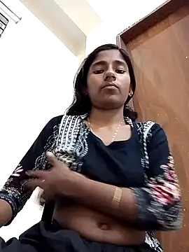 Snapshot of Sexy_Boudi650 chatting on February 19, 2026, 5:21 pm Sexy Boudi650 online show from February 19, 2026, 5:21 pm