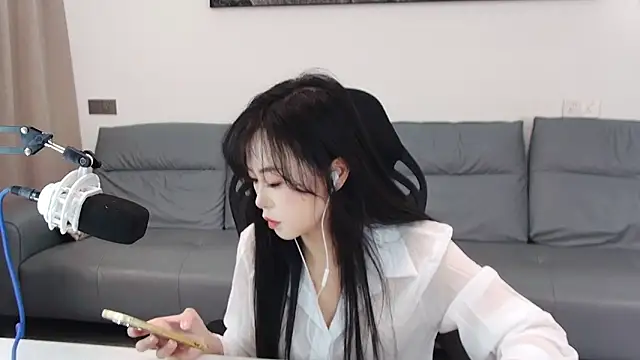 Snapshot of LX-MM chatting on February 14, 2026, 8:03 am LX-MM online show from February 14, 2026, 8:03 am