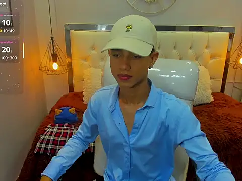 Snapshot of alexking_2 chatting on February 13, 2026, 3:12 pm alexking 2 online show from February 13, 2026, 3:12 pm