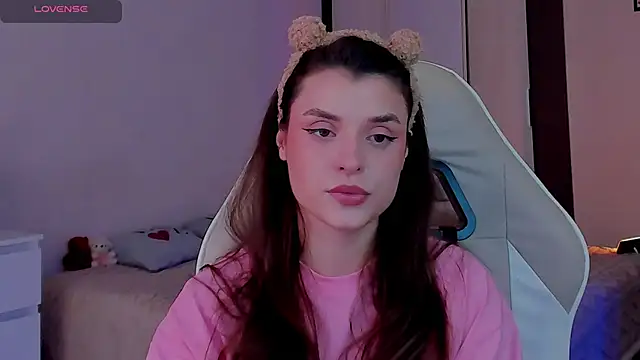 AlyaMiller online show from February 17, 2026, 10:23 am