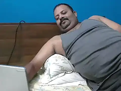 simpleboldman2026 online show from February 21, 2026, 4:20 pm