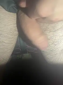 zozo971008 online show from February 16, 2026, 3:32 pm