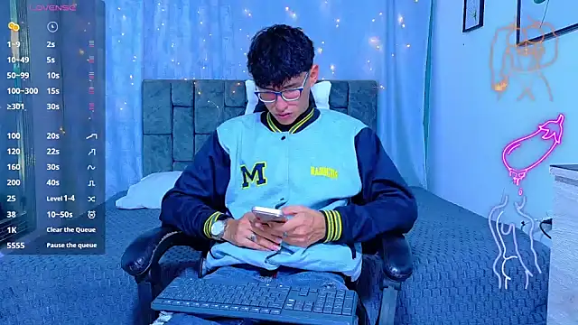 NicolasTorrez online show from July 8, 2026, 10:43 pm
