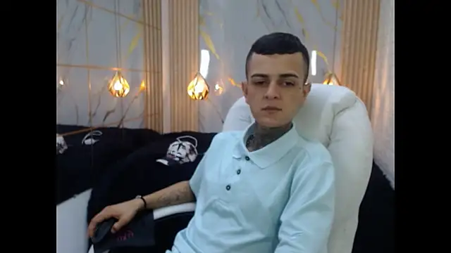 Snapshot of benjamin_anthony chatting on February 19, 2026, 1:19 pm benjamin anthony online show from February 19, 2026, 1:19 pm