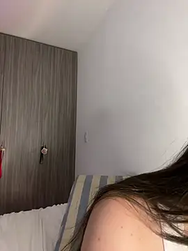 Snapshot of alyabelova chatting on July 9, 2026, 2:45 am alyabelova online show from July 9, 2026, 2:45 am