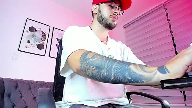 Snapshot of ethan_grace chatting on February 14, 2026, 12:16 pm ethan grace online show from February 14, 2026, 12:16 pm