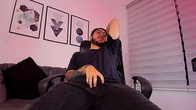 Snapshot of ethan_grace chatting on February 21, 2026, 12:07 pm ethan grace online show from February 21, 2026, 12:07 pm