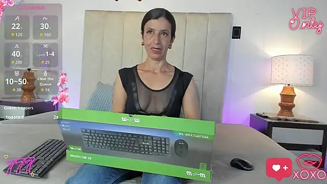 MissMilf  online show from April 8, 2026, 7:37 pm