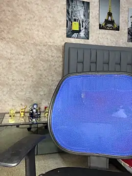 Snapshot of Alann_Smith_X chatting on February 17, 2026, 8:22 am Alann Smith X online show from February 17, 2026, 8:22 am