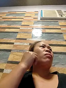 Snapshot of squirtshantal chatting on February 27, 2026, 1:17 am squirtshantal online show from February 27, 2026, 1:17 am