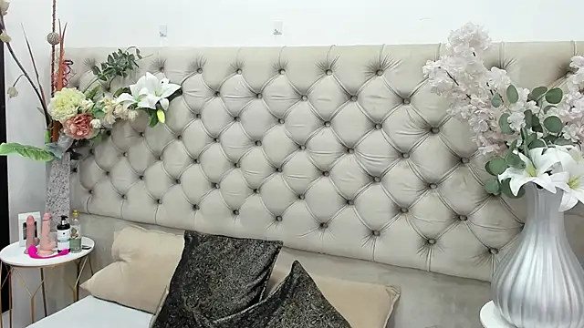 VanessaLanz online show from March 27, 2026, 12:28 pm