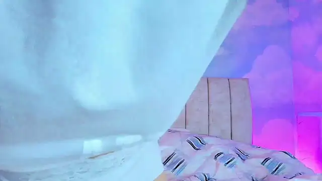 Snapshot of Aliclark chatting on March 23, 2026, 7:03 pm Aliclark online show from March 23, 2026, 7:03 pm