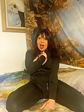 MadamBell online show from March 19, 2026, 4:40 pm
