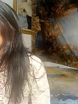 MadamBell online show from March 29, 2026, 5:36 pm