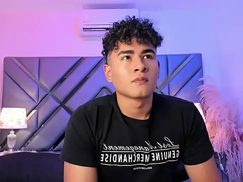 Snapshot of Bastixvontade chatting on March 27, 2026, 11:05 pm Bastixvontade online show from March 27, 2026, 11:05 pm