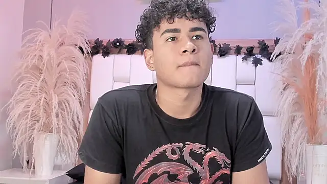 Snapshot of Bastixvontade chatting on April 12, 2026, 7:06 pm Bastixvontade online show from April 12, 2026, 7:06 pm