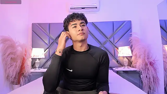 Snapshot of Bastixvontade chatting on March 25, 2026, 11:14 pm Bastixvontade online show from March 25, 2026, 11:14 pm