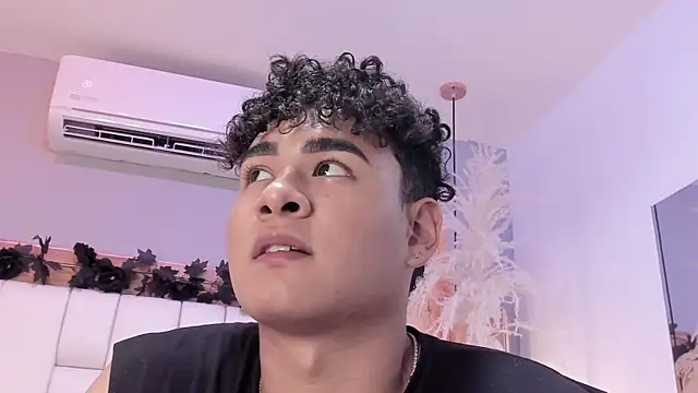 Snapshot of Bastixvontade chatting on April 11, 2026, 10:02 pm Bastixvontade online show from April 11, 2026, 10:02 pm