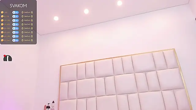 Violetta-foxx online show from April 10, 2026, 7:32 pm