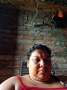 Juli Powl online show from May 10, 2026, 1:14 pm