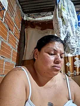 Juli Powl online show from May 11, 2026, 10:27 am