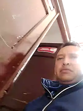 Hachi28 online show from April 8, 2026, 5:36 pm