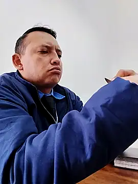 Hachi28 online show from April 10, 2026, 5:20 pm