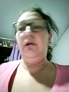 Snapshot of _Saraqueen chatting on March 3, 2026, 1:34 am Saraqueen online show from March 3, 2026, 1:34 am