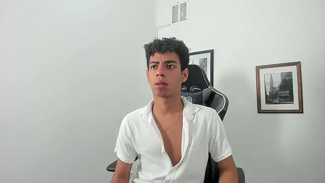 alexx cum18 online show from July 20, 2026, 3:36 pm