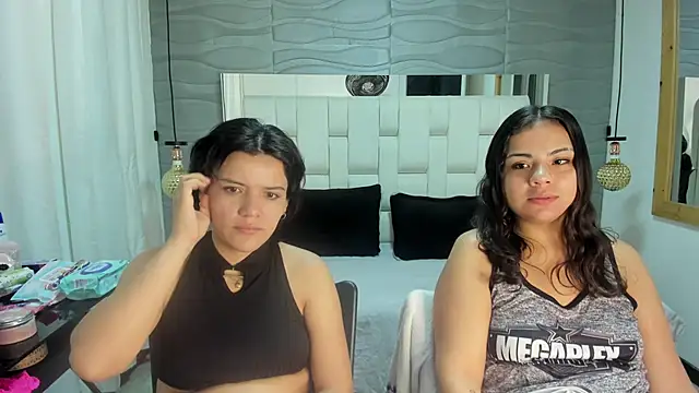 Snapshot of Veyra_sereny chatting on April 7, 2026, 1:29 am Veyra sereny online show from April 7, 2026, 1:29 am