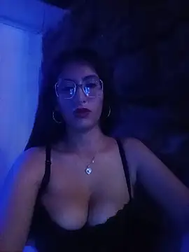 Esperanza  hot online show from May 25, 2026, 7:07 am