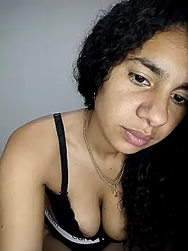 RizHoney online show from March 6, 2026, 1:06 pm