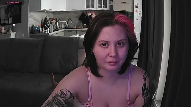 Snapshot of porrrno_pony chatting on February 14, 2026, 11:32 am porrrno pony online show from February 14, 2026, 11:32 am