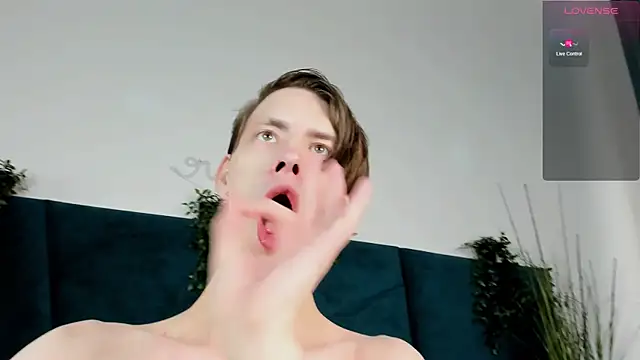 Erick Wilson online show from October 19, 2025, 9:23 am