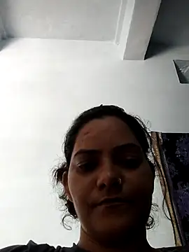 Snapshot of Anushka_Singh0 chatting on June 26, 2026, 5:35 am Anushka Singh0 online show from June 26, 2026, 5:35 am